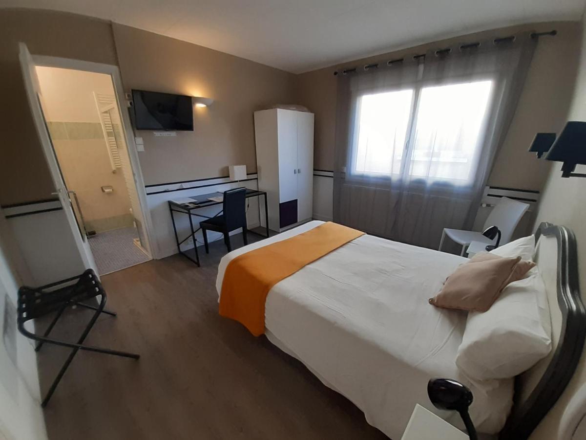 Hotel Du Tricastin Pierrelatte Eksteriør bilde