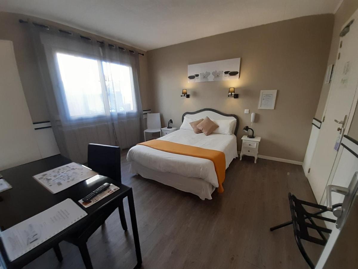 Hotel Du Tricastin Pierrelatte Eksteriør bilde