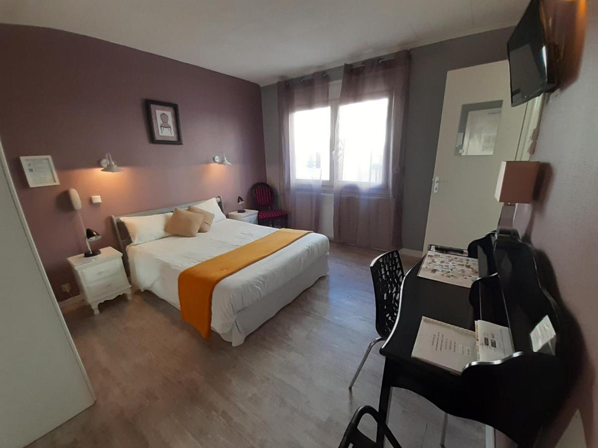 Hotel Du Tricastin Pierrelatte Eksteriør bilde